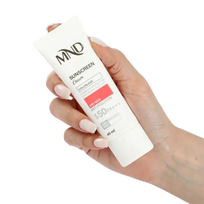 کرم ضد آفتاب با فاکتور حفاظتی 50 (SPF 50) ام ان دی مناسب پوست خشک