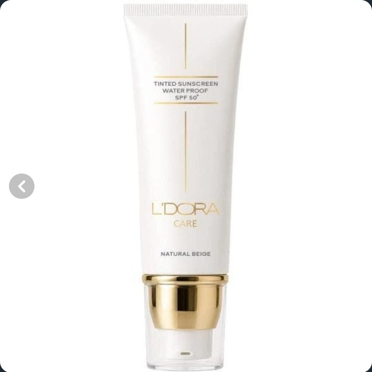 کرم ضدآفتاب رنگی ضدآب SPF 50+ مناسب انواع پوست (بژ طبیعی) ۵۰میل